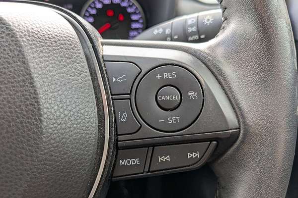 2020 Toyota RAV4 GXL MXAA52R