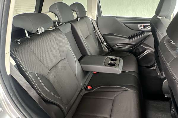 2023 Subaru Forester 2.5i S5