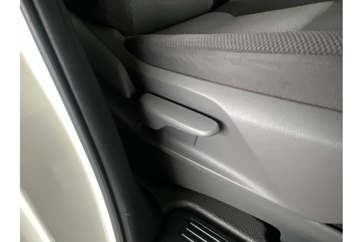 2019 Toyota Hiace Commuter GDH322R