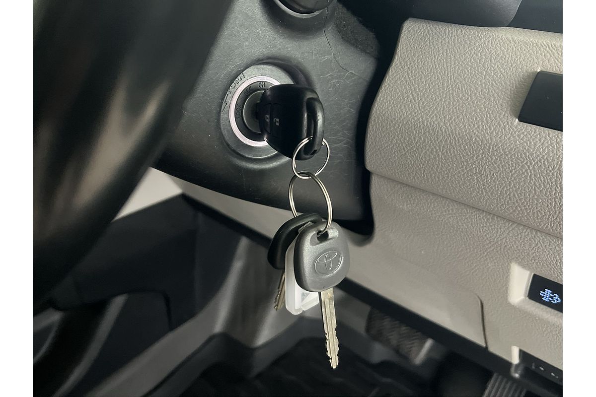 2019 Toyota Hiace Commuter GDH322R