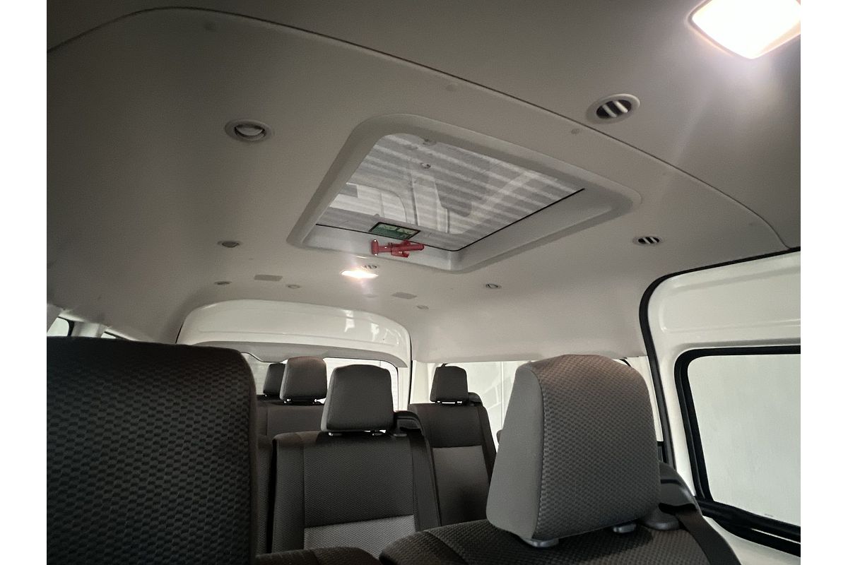 2019 Toyota Hiace Commuter GDH322R