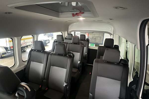 2019 Toyota Hiace Commuter GDH322R