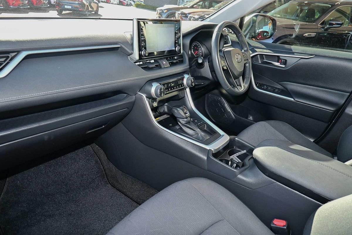 2021 Toyota RAV4 GXL MXAA52R