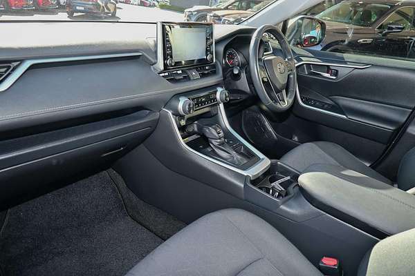 2021 Toyota RAV4 GXL MXAA52R