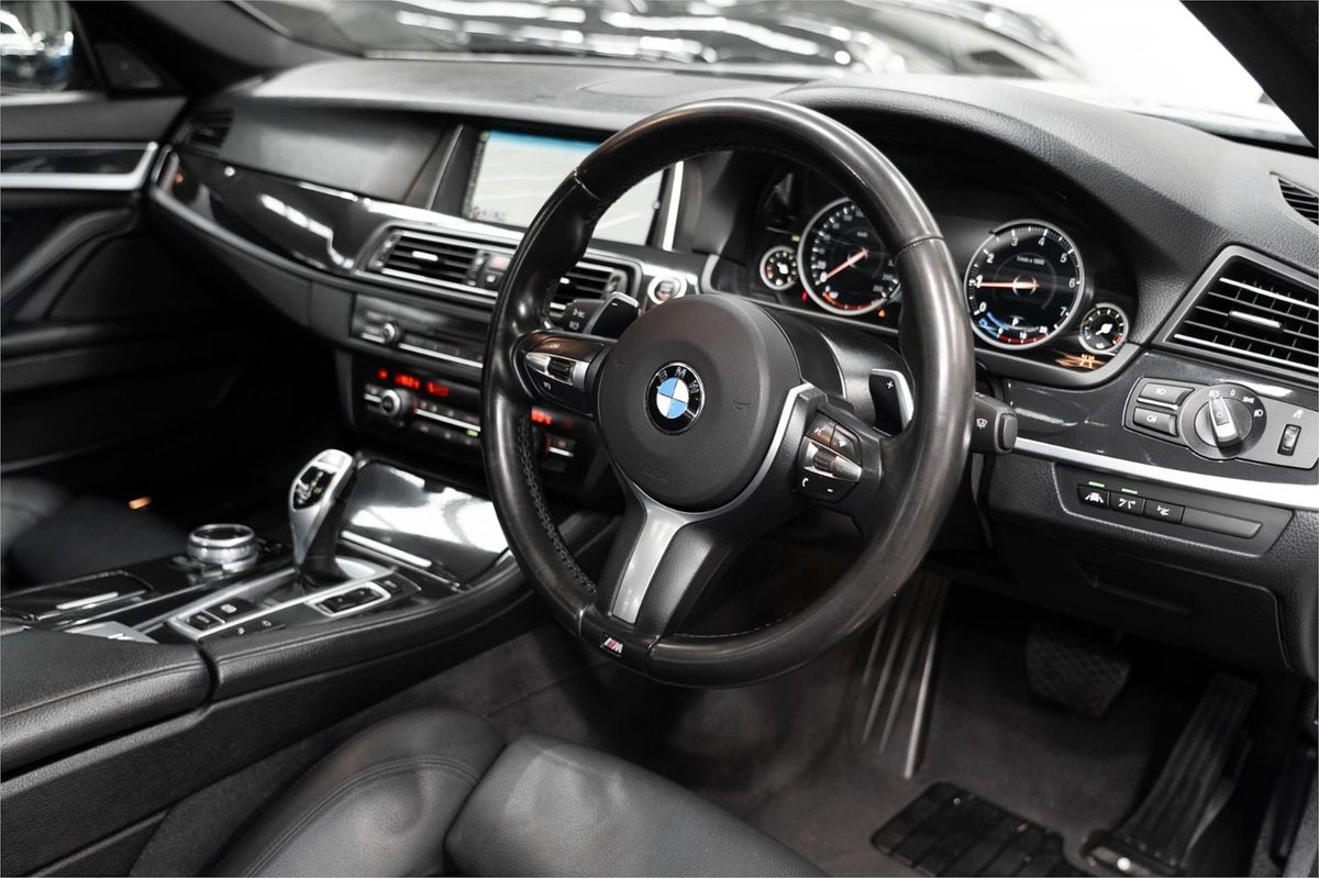 2015 BMW 5 Series 535i M Sport F10 LCI