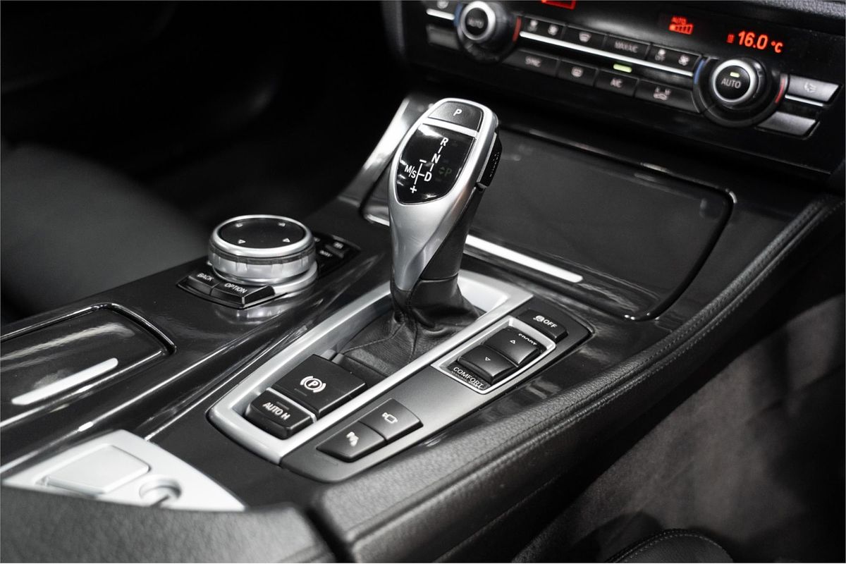 2015 BMW 5 Series 535i M Sport F10 LCI