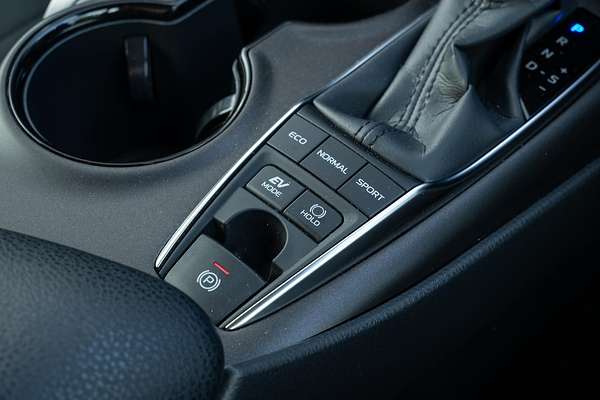2024 Toyota Camry Ascent AXVH70R