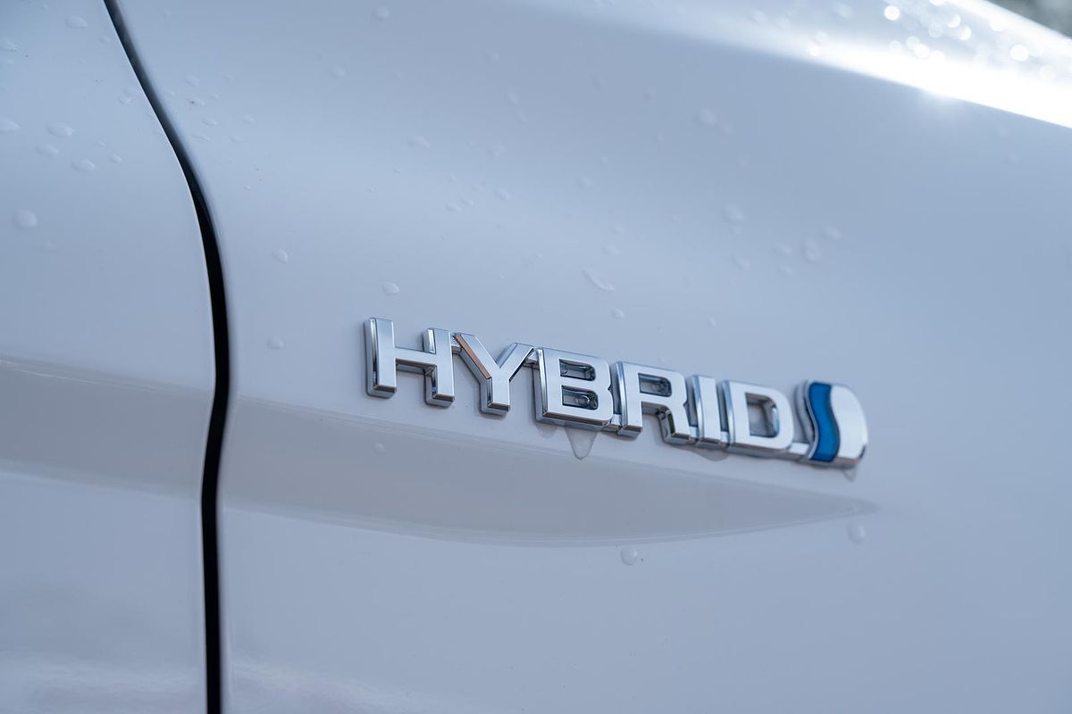 2024 Toyota Camry Ascent AXVH70R