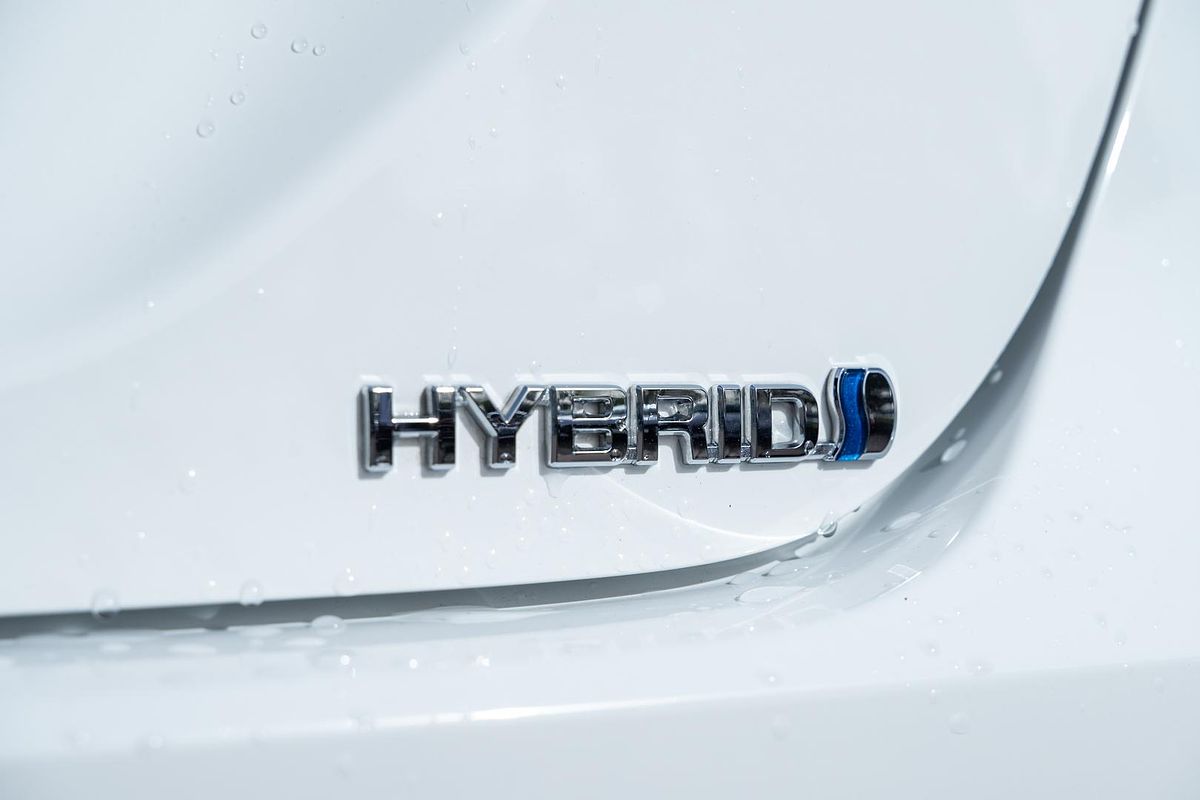 2024 Toyota Camry Ascent AXVH70R