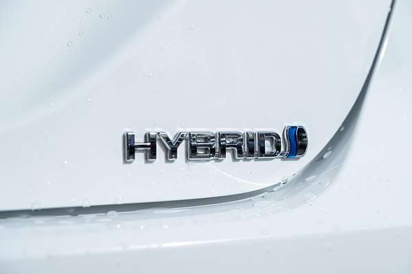 2024 Toyota Camry Ascent AXVH70R