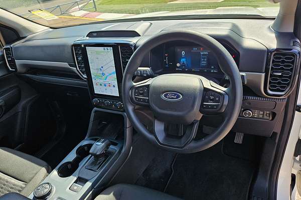 2024 Ford Everest Ambiente 2.0L