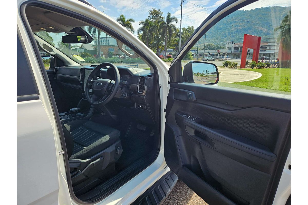 2024 Ford Everest Ambiente 2.0L