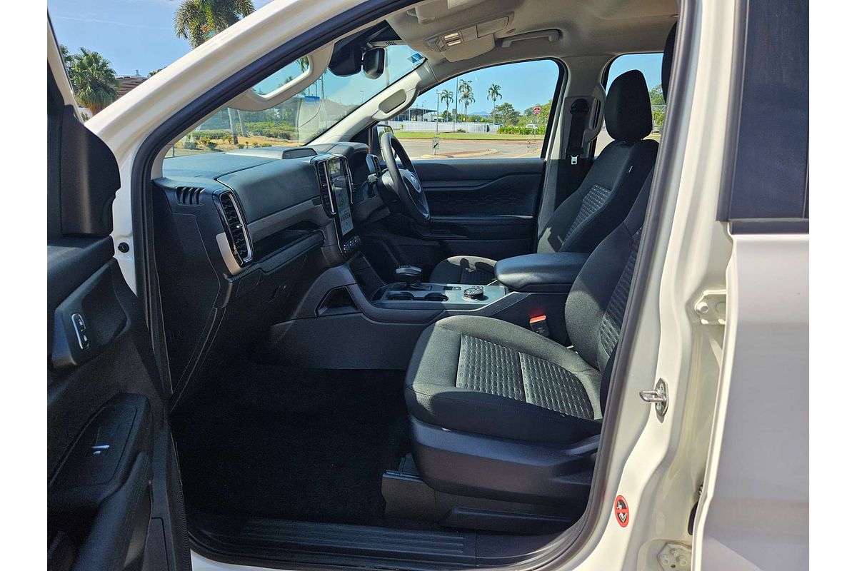 2024 Ford Everest Ambiente 2.0L