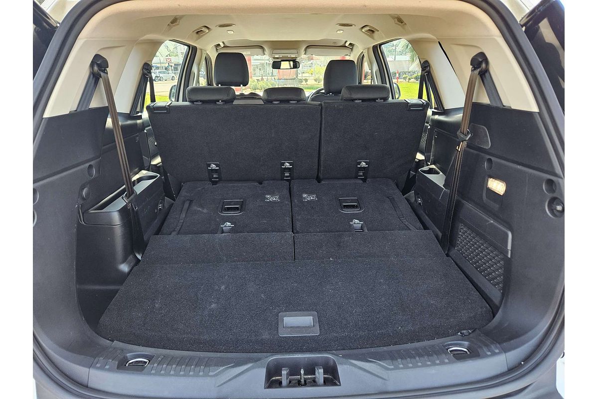 2024 Ford Everest Ambiente 2.0L