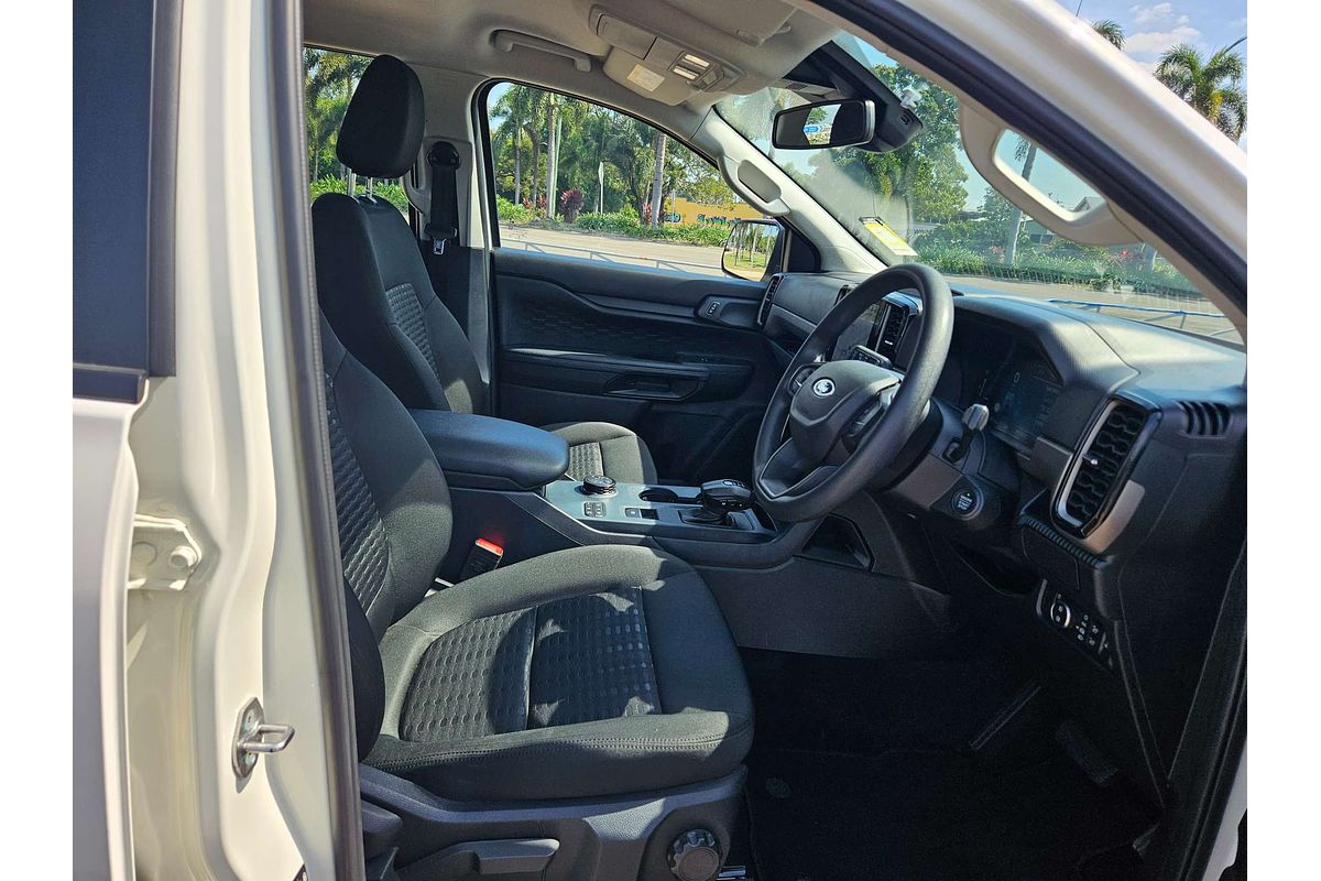 2024 Ford Everest Ambiente 2.0L