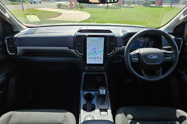 2024 Ford Everest Ambiente 2.0L