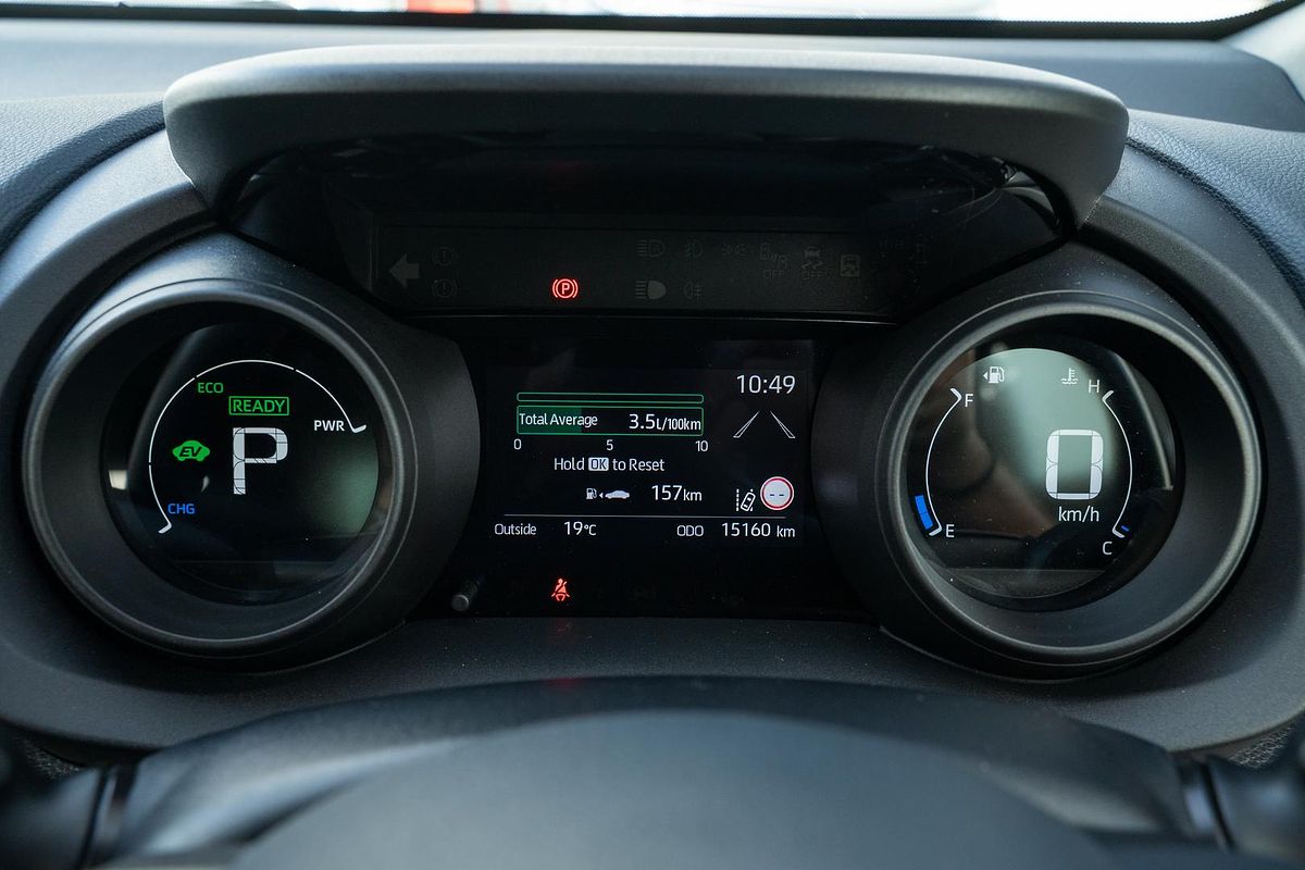 2021 Toyota Yaris SX Hybrid MXPH10R