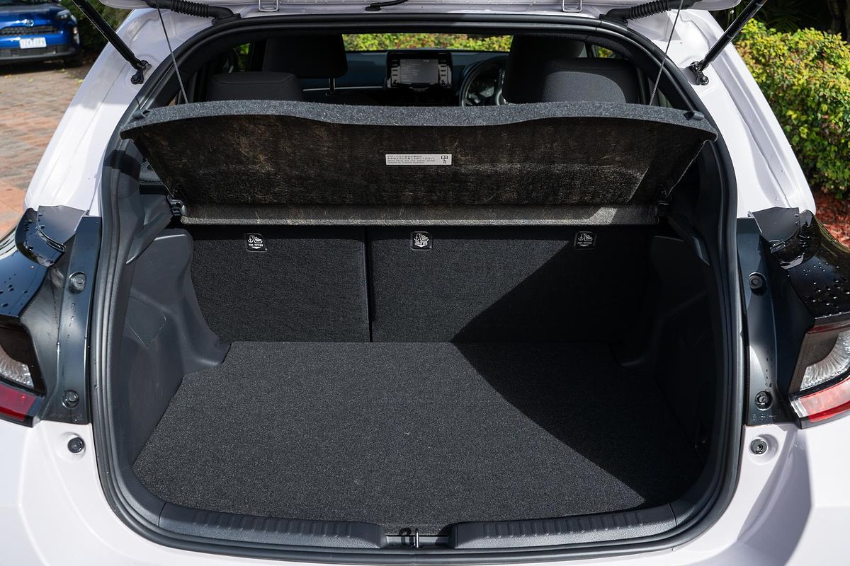 2024 Toyota Yaris Ascent Sport MXPA10R
