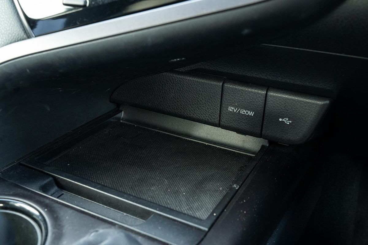2022 Toyota Camry Ascent AXVH70R