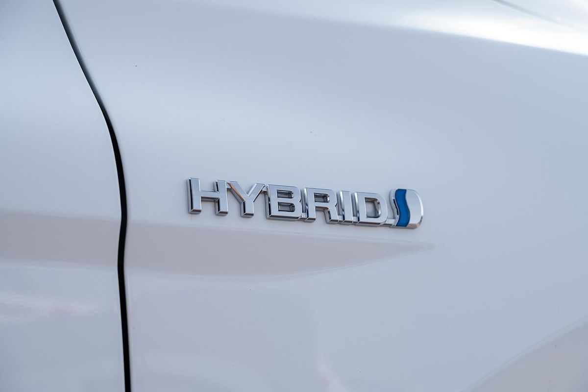 2022 Toyota Camry Ascent AXVH70R