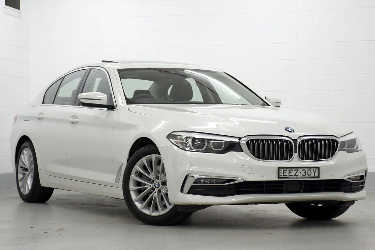 2019 BMW 5 Series 520i Luxury Line G30