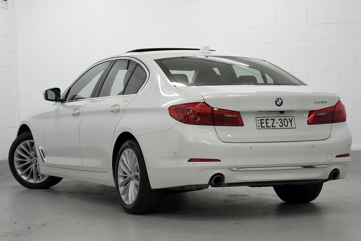 2019 BMW 5 Series 520i Luxury Line G30