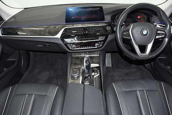 2019 BMW 5 Series 520i Luxury Line G30