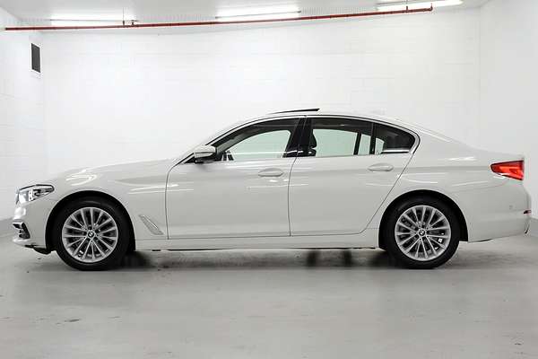 2019 BMW 5 Series 520i Luxury Line G30