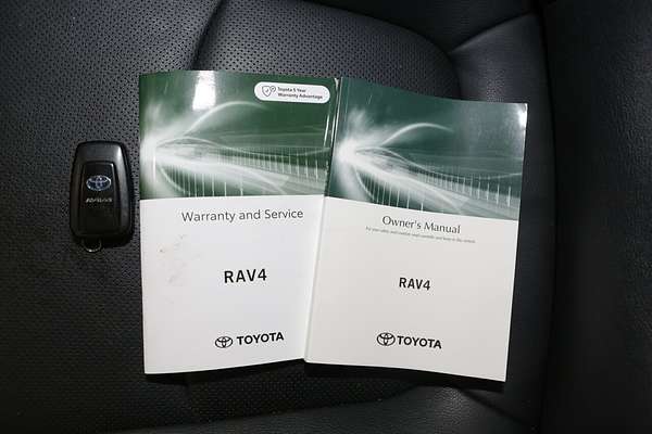 2022 Toyota RAV4 Cruiser AXAH54R