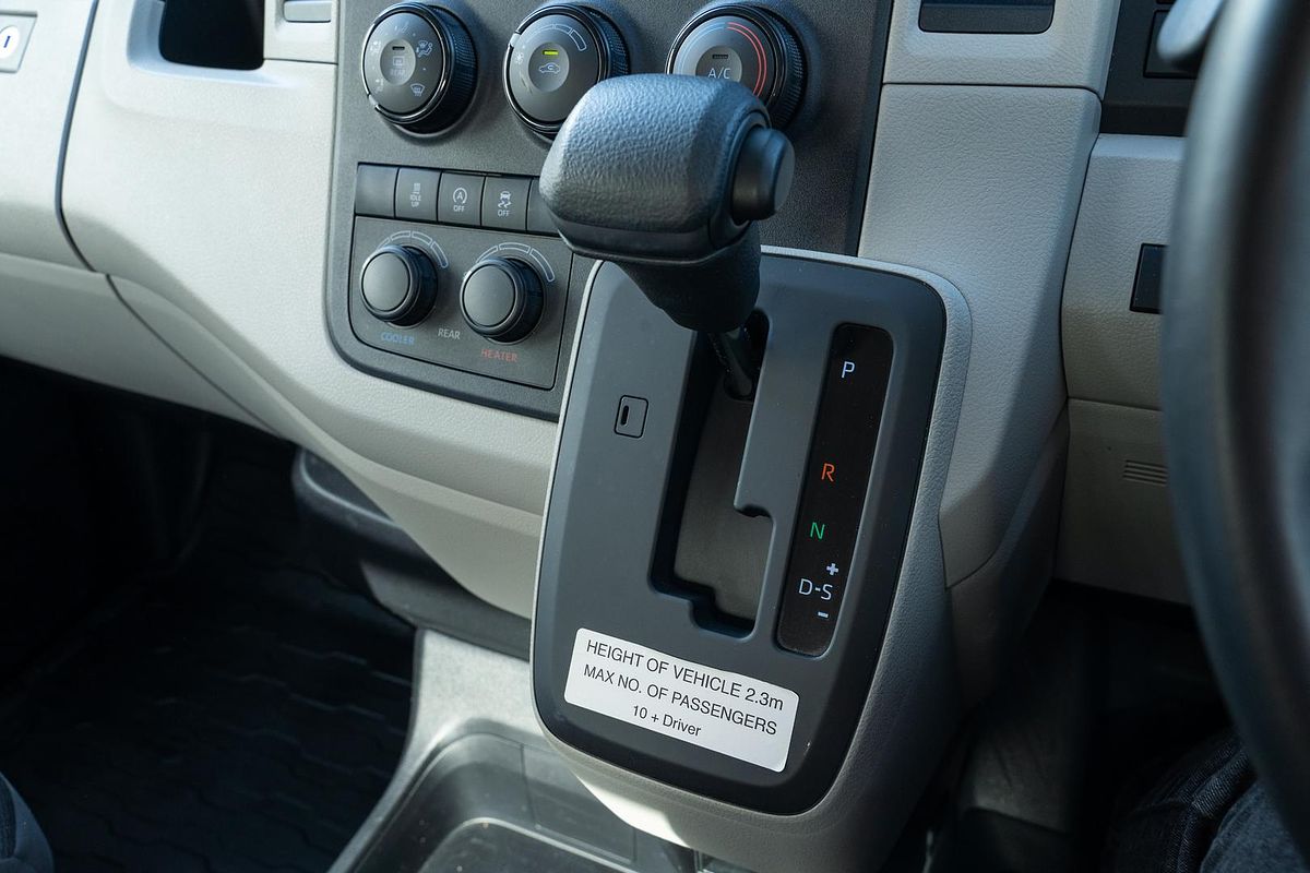 2019 Toyota Hiace Commuter GDH322R