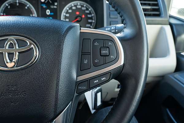 2019 Toyota Hiace Commuter GDH322R