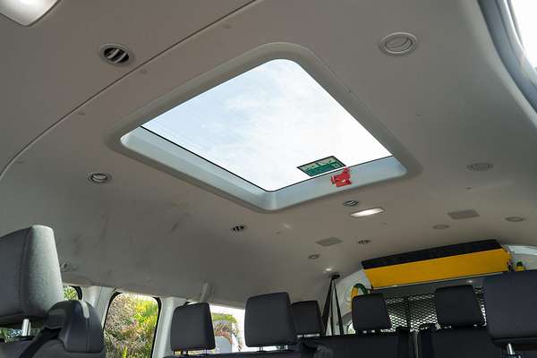 2019 Toyota Hiace Commuter GDH322R