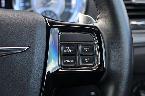 2013 Chrysler 300 S LX