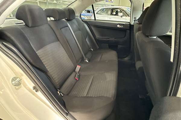 2013 Mitsubishi Lancer ES CJ