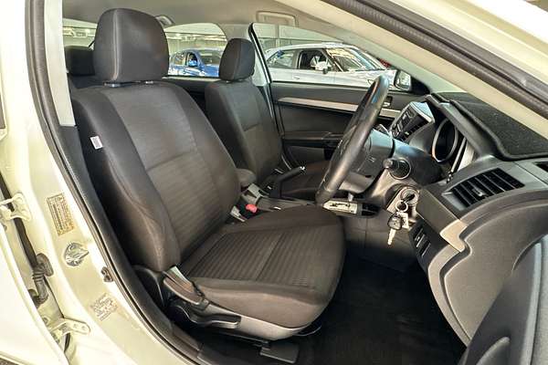 2013 Mitsubishi Lancer ES CJ
