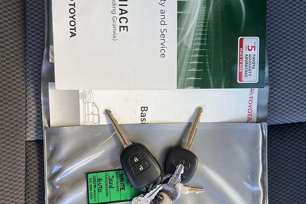2021 Toyota Hiace GDH300R LWB