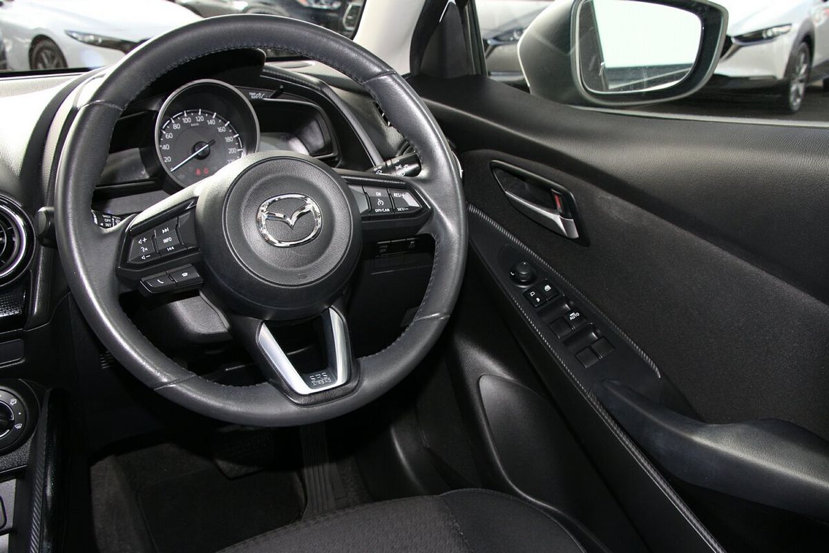2017 Mazda 2 Maxx DJ Series