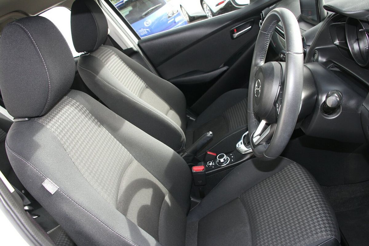 2017 Mazda 2 Maxx DJ Series