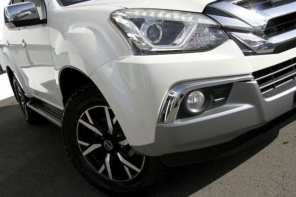 2020 Isuzu MU-X LS-T