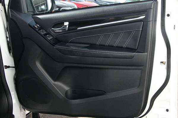 2020 Isuzu MU-X LS-T
