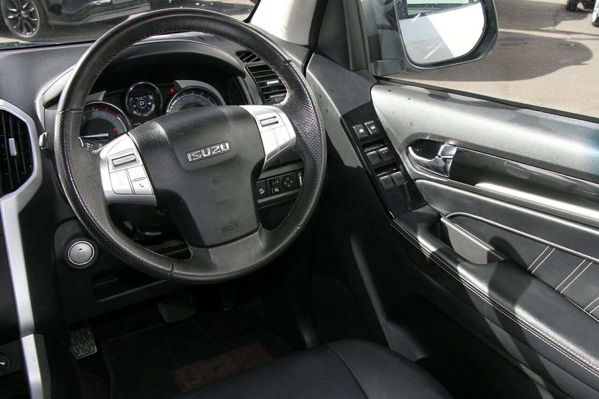 2020 Isuzu MU-X LS-T