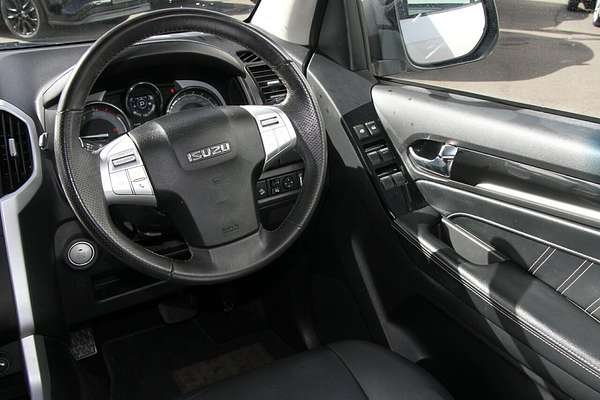 2020 Isuzu MU-X LS-T