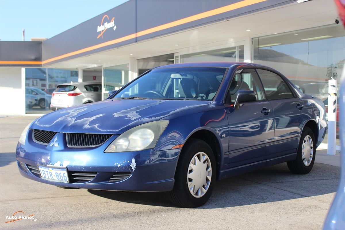 2004 Mitsubishi MAGNA ES TL