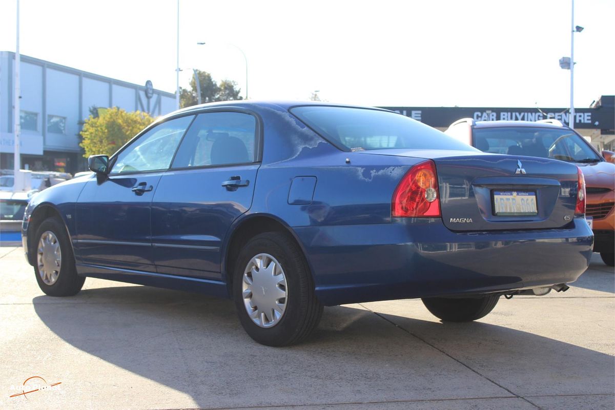 2004 Mitsubishi MAGNA ES TL