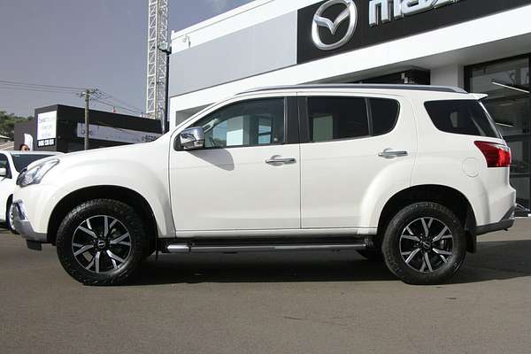 2020 Isuzu MU-X LS-T
