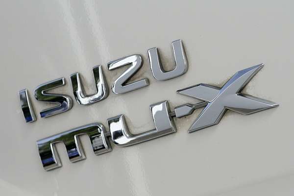 2020 Isuzu MU-X LS-T