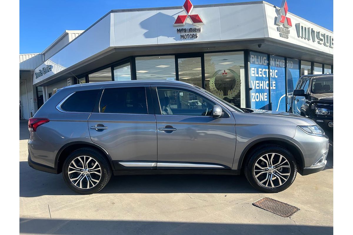 2016 Mitsubishi Outlander XLS ZK