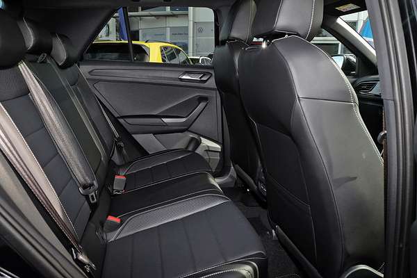 2025 Volkswagen T-Roc 140TSI R-Line D11