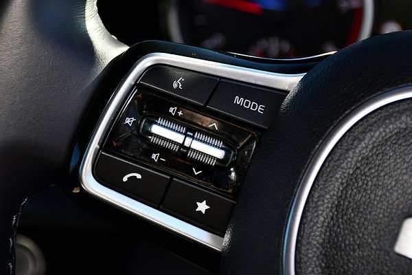2023 Kia Carnival SLi KA4