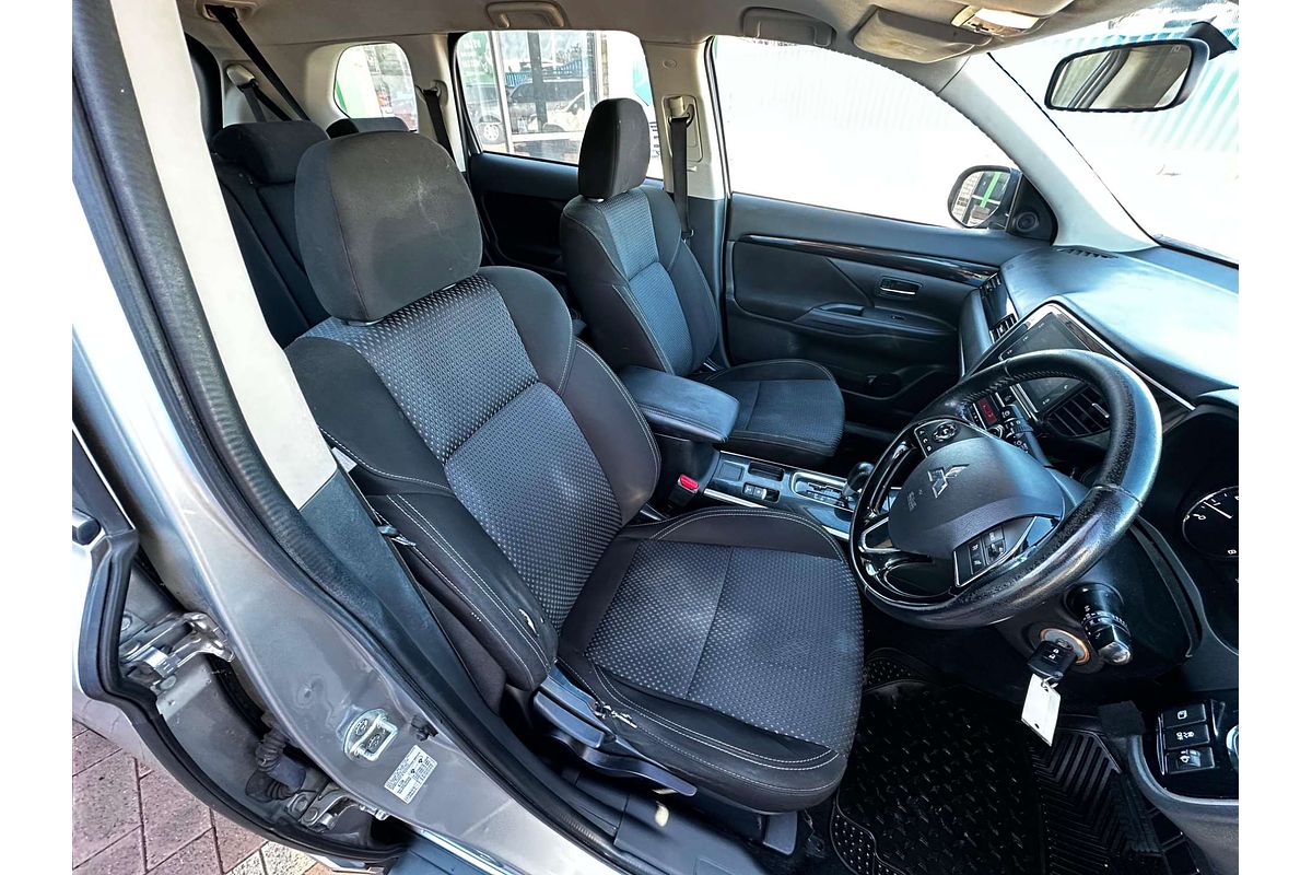 2018 Mitsubishi Outlander ES ZL